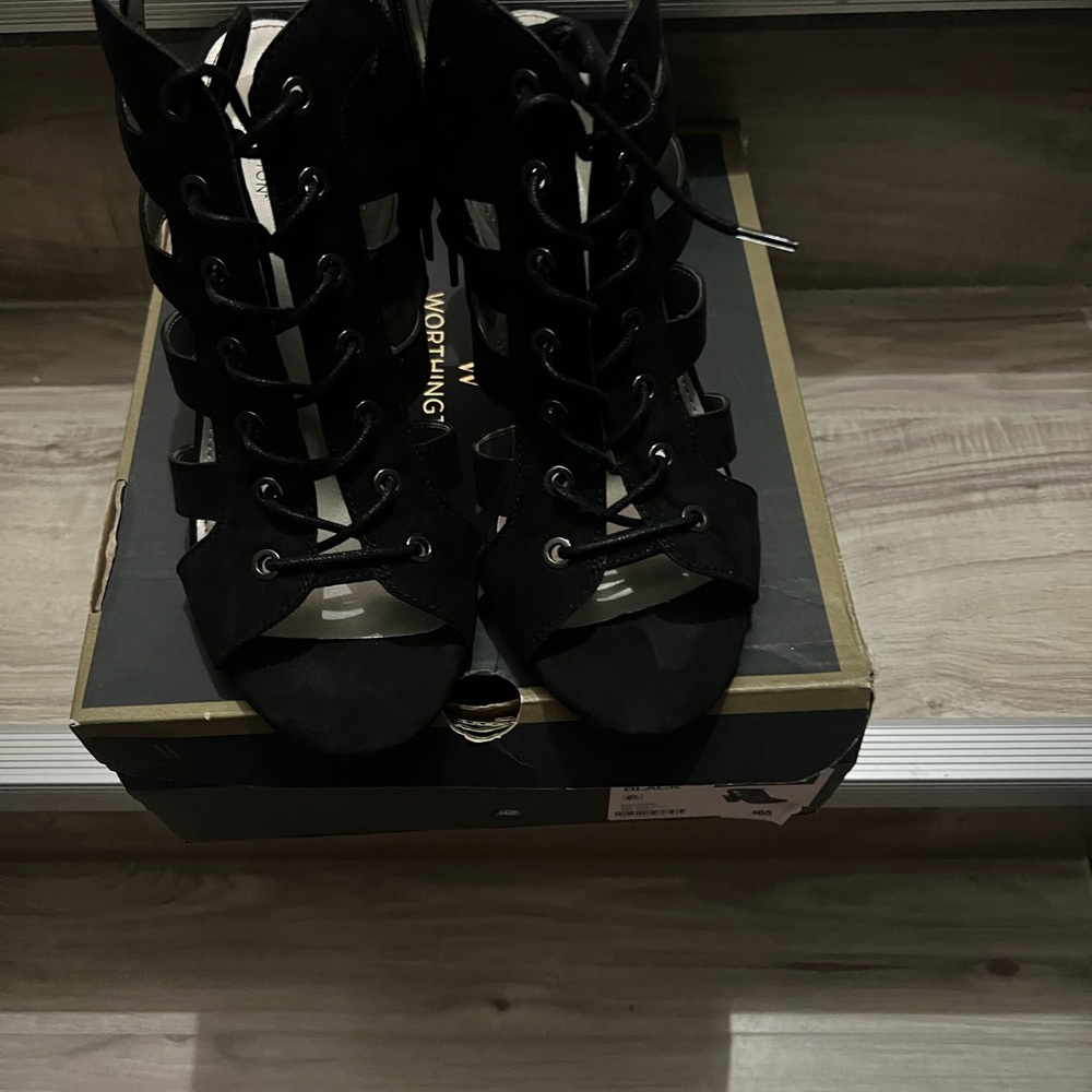 Elegant Black Lace-Up Women's Sandals